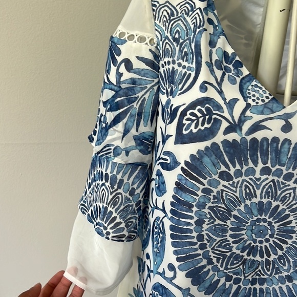 Just..Taylor Bell Sleeve Blue Palm Print Dress - Picture 3 of 6